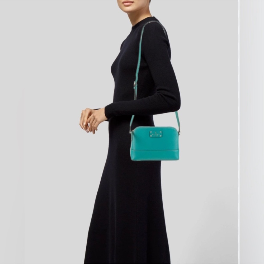 Kate Spade Southport Ave Hanna Blue Crossbody/Dome Bag - Picture 3 of 16